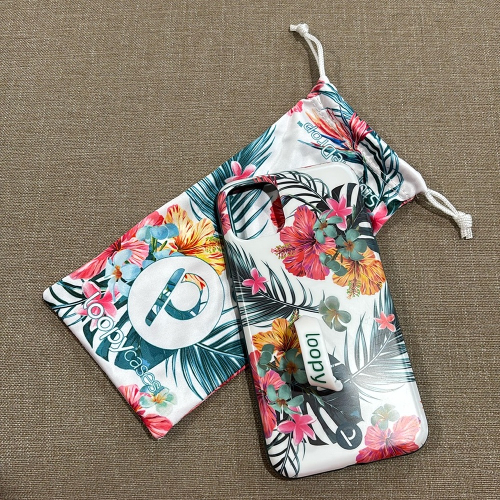 Loopy Phone Case. 11 Pro Max. Tropical Hibiscus